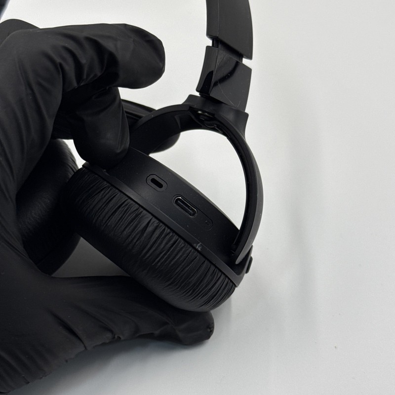 JBL Tune 670NC Wireless On-Ear Headphones with Adaptive Noise Cancelling - Great gallery