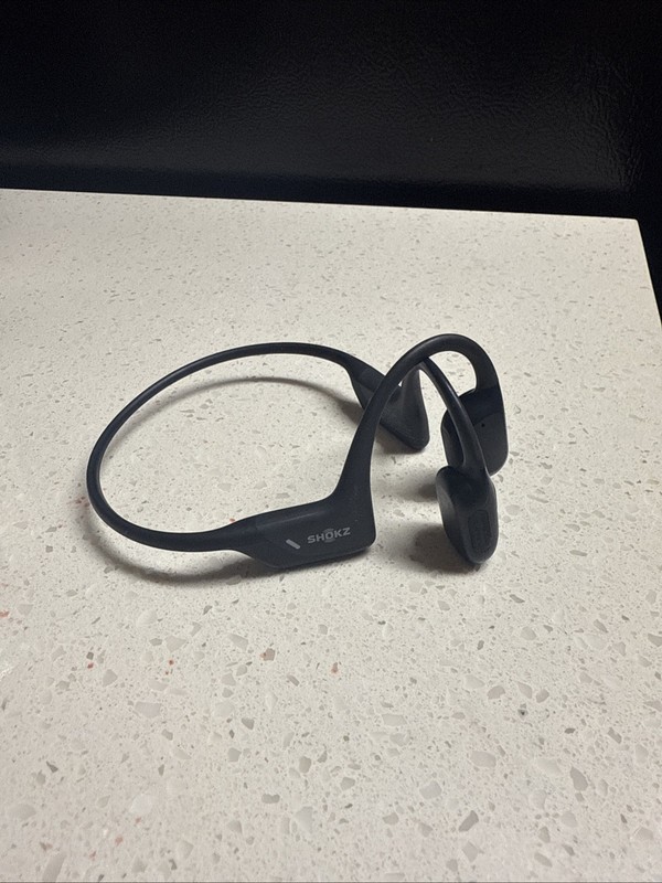 Shokz OpenRun Pro Bluetooth Sport Headphones Black With Charger