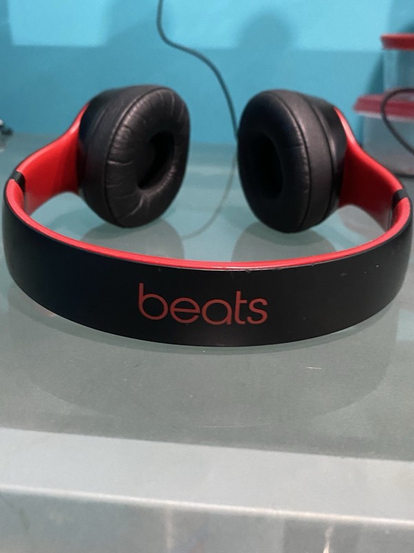 Beats by Dr. Dre Solo3 Bluetooth On-Ear Foldable Headphones Black/Red