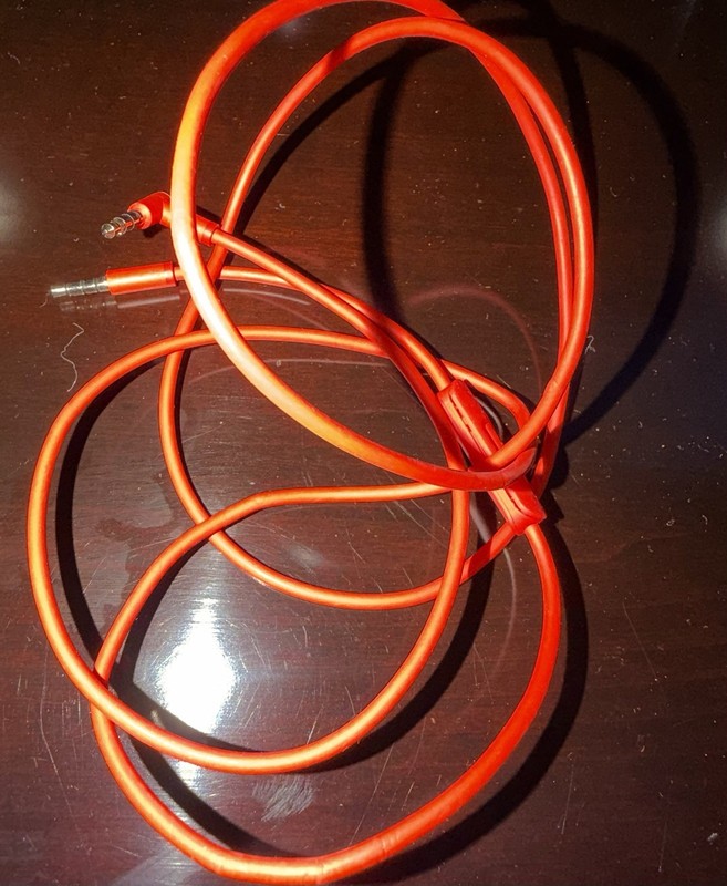 Used Beats Original Solo 3 Wireless Headphones Black Red Charge & Audio Cable gallery