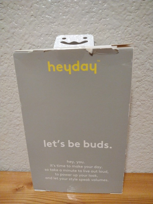 Heyday Wired Earbuds w/ Microphone 3.5mm Aux Jack Headphones Spring Teal (NEW) gallery
