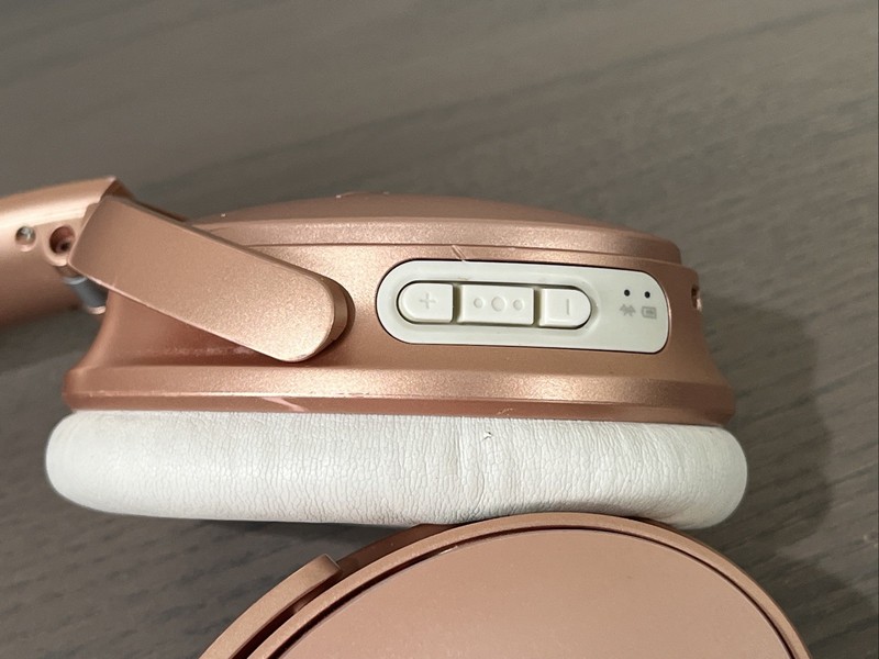 Bose QuietComfort 35 II 2 QC35 Noise Canceling Headphones Limited Ed Rose Gold gallery