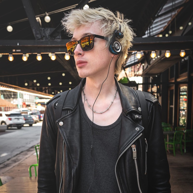 Porta Pro Classic OnEar Headphones Retro Style 3.5mm Wired Plug Black Silver gallery