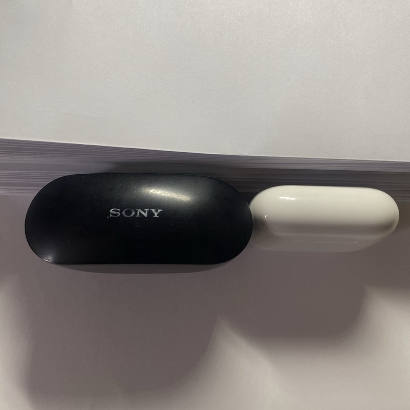 Apple AirPods & Sony WF-1000XM3 Bluetooth Earbuds Charging Cases Bundle Lot gallery