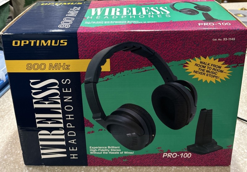 NIB Optimus Radio Shack Wireless Headphones 1994 PRO-100 On Ear Rechargeable