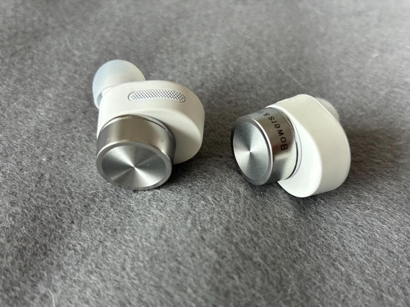 Bowers & Wilkins PI7 S2 Wireless In-Ear Headphones Confirmed Operation w/box O66 gallery