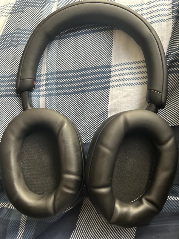 Sony WH-1000XM5/B Wireless Bluetooth Headphones with Noise Canceling