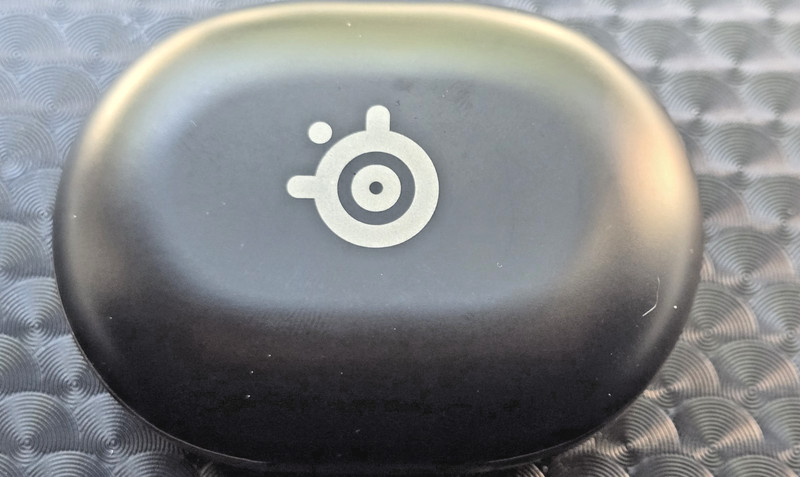 SteelSeries Arctis GameBuds Wireless Bluetooth 2.4GHz Gaming Earbuds gallery