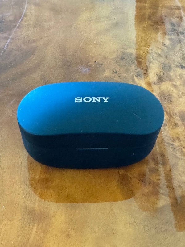 Sony WF-1000XM4 True Wireless Noise Canceling Earbuds - One Working Earbud! gallery