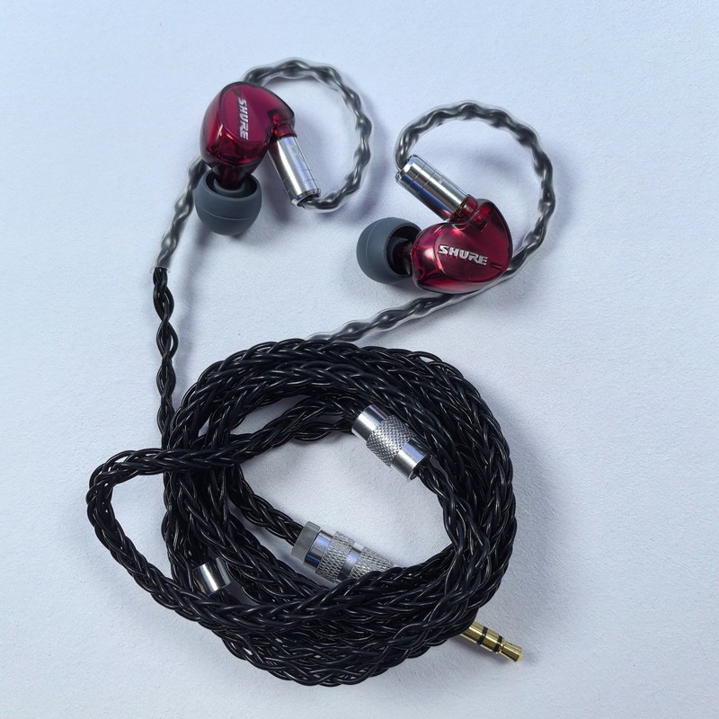Shure SE535 Wired In-Ear Earphones Sound Isolating 3.5mm Cable Headphones Red gallery