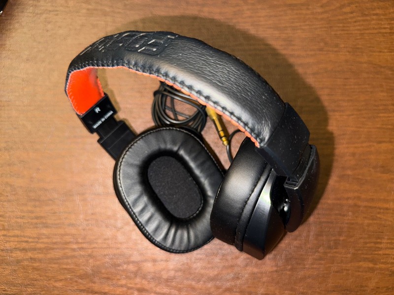 FOSTEX TX-2 Closed-Back Studio Headphones gallery