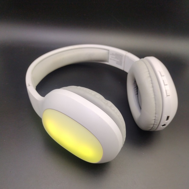 Bluetooth / 2 Boom Prime LED Headphones! gallery