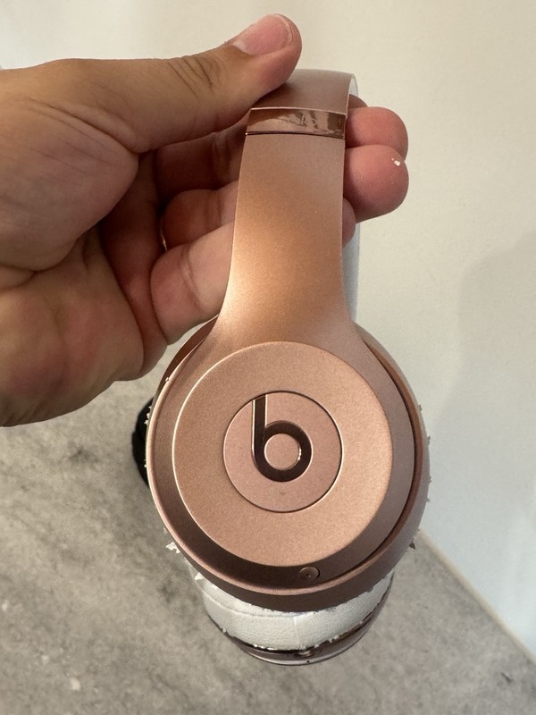 Beats by Dr. Dre Beats Solo 3 Wireless On-Ear Headphones - Rose Gold gallery