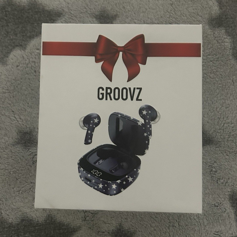 GROOVZ Wireless Earbuds Star Pattern Dark Blue White with Charging Case