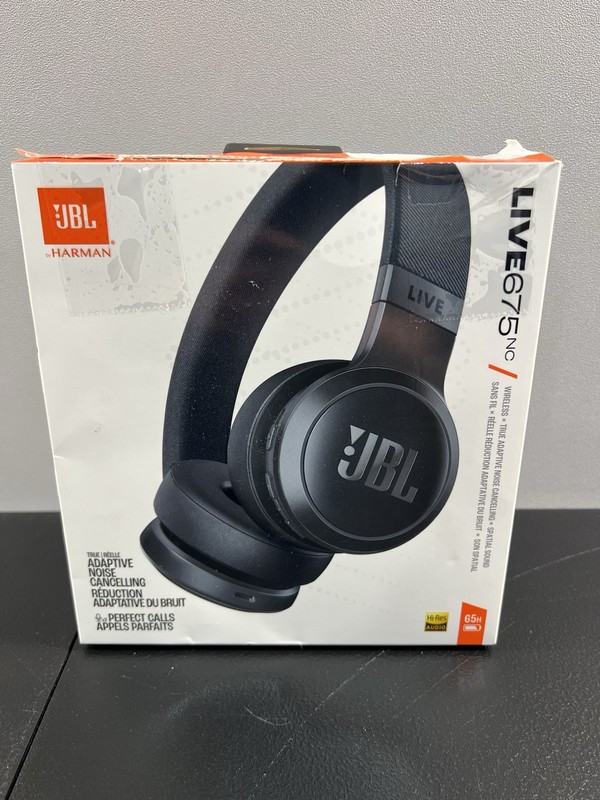 JBL Live 675NC Wireless True Adaptive Noise-Cancelling On-Ear Headphones