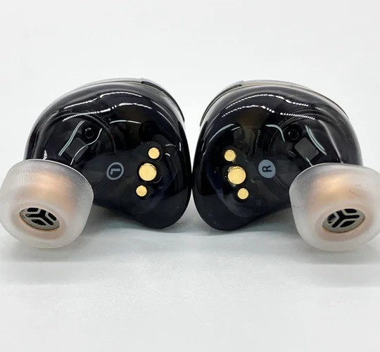 AVIOT TE-ZX1-PNK Hi-Res Wireless Earphones Tribrid 5 Driver System Used w/Box gallery