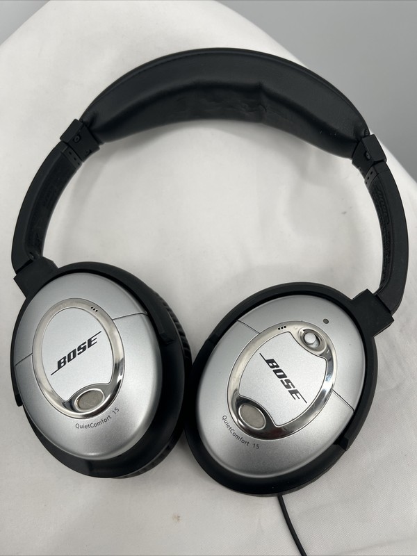 Bose QuietComfort 15 Black Acoustic Noise Cancelling Wired Headphone