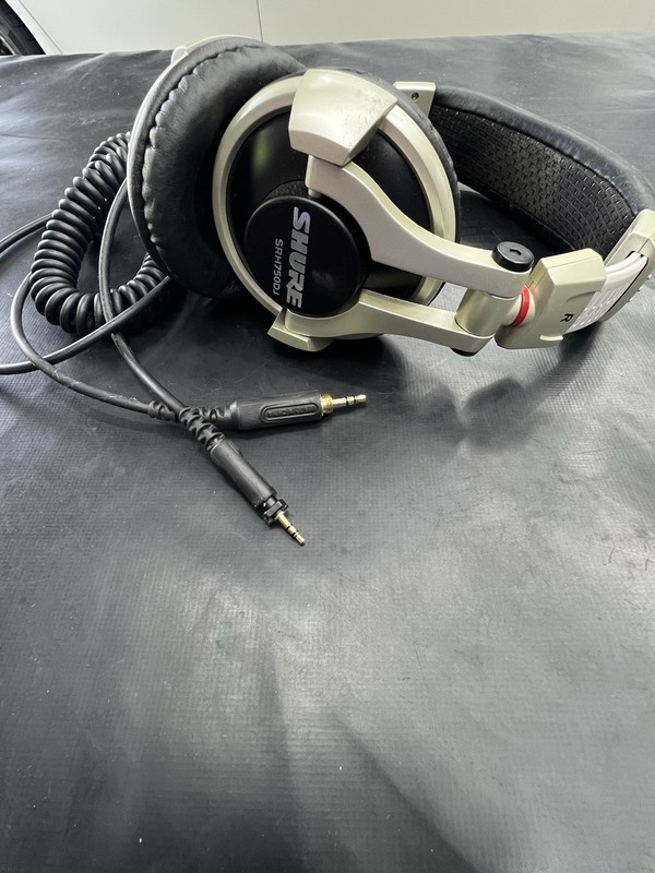 Shure SRH750DJ Pro DJ Over Ear Wired Headphones Headset Tested and Works