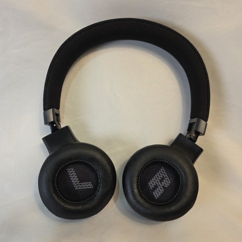 JBL Live 460NC Wireless On-Ear Noise Cancelling Headphones - Black gallery