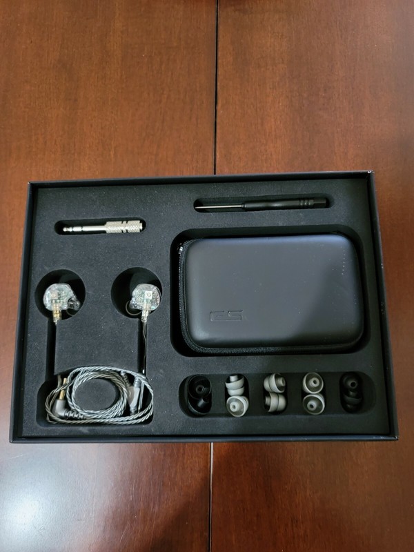 Earsonics Velvet Crystal Edition