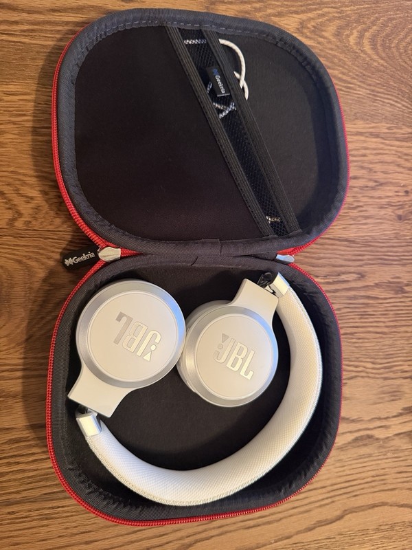 JBL Live 460NC – Active Noise Cancelling On-Ear Bluetooth Headphones White