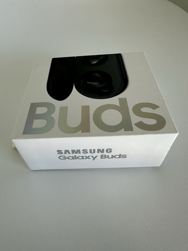 Samsung Galaxy Buds gallery