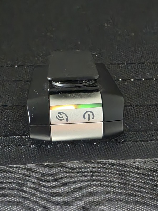 Signia StreamLine Mic AD04A Wireless Bluetooth Streaming Microphone + Charger! gallery