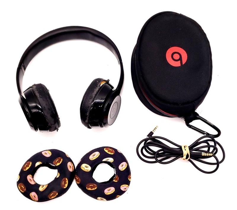 Beats by Dr. Dre Solo3 On Ear Wireless Headphones – Matte Black – W/ Pouch