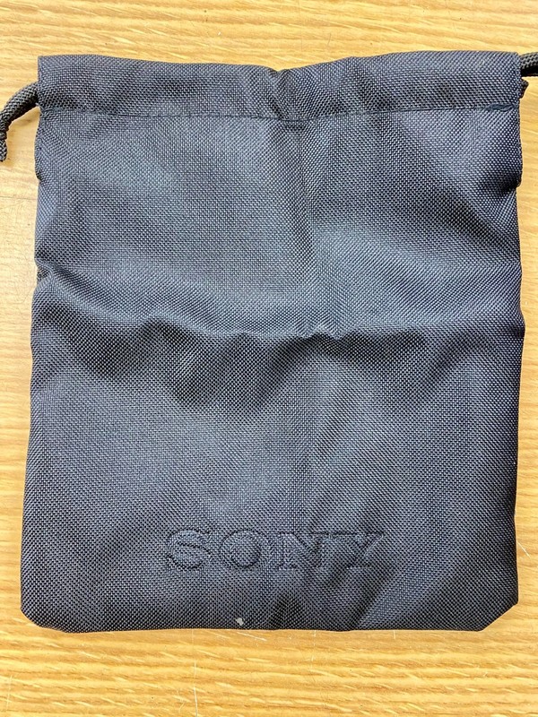 Sony MDR-7506 Professional Studio Monitor Headphones gallery