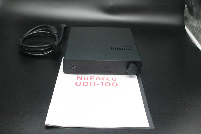 NuForce UDH-100 USB DAC / Headphone Amplifier