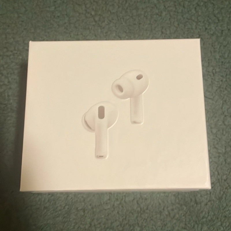 Apple AirPods Pro 3 White Wireless Bluetooth In-Ear Earbuds w/ Mic A3063-5