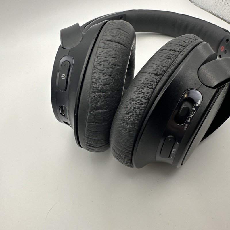 Sony WH-CH700N Bluetooth Noise Canceling Wireless Headphones gallery