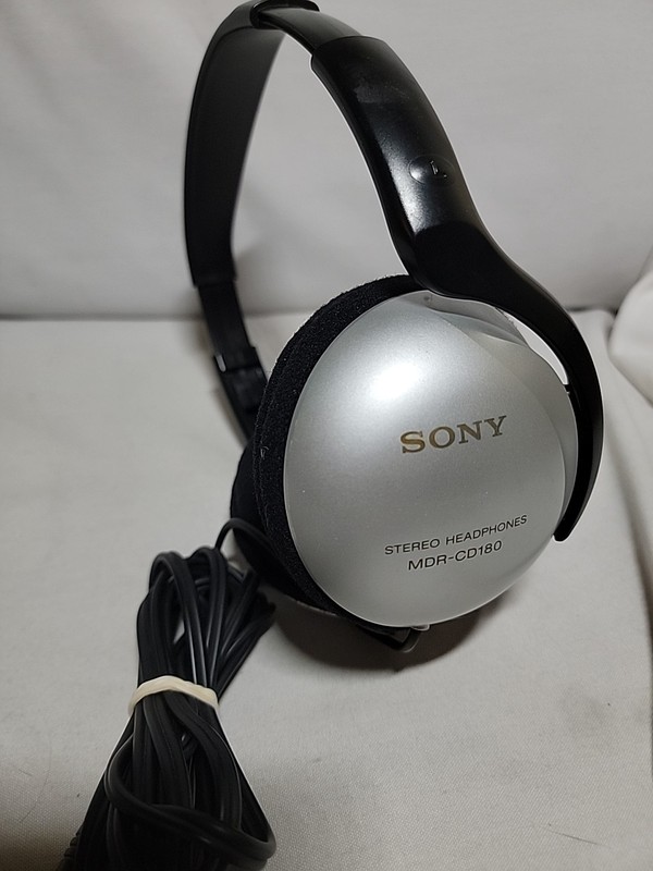 Sony MDR-CD180 CD Series Stereo Headphones Wired 3.5 mm Over-Ear Headband
