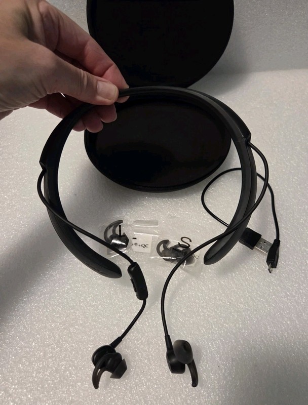 Bose Quietcontrol 30 Wireless Headphones Black Noise Canceling Earphones gallery