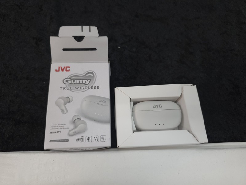 JVC Gumy True Wireless Earbuds HA-A7T2 White Bluetooth Earphones w/ Case