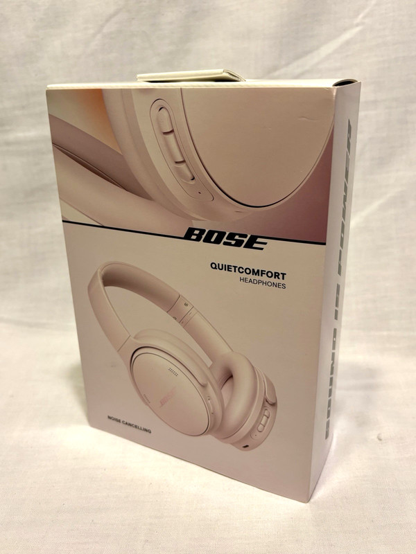 Bose QuietComfort Noise Cancelling Headphones – Petal Pink – NEW Factory Sealed