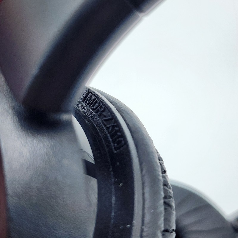 Sony MDR-ZX110 NC Headphones Noise Canceling Headset MDRZX110NC gallery