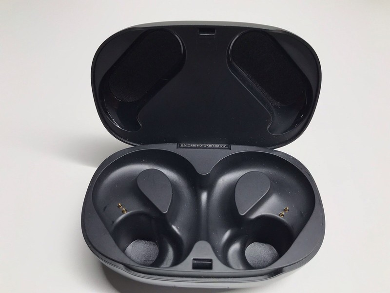 JBL Endurance Peak 3 Wireless Headphones – Black – Replacement Charging Case
