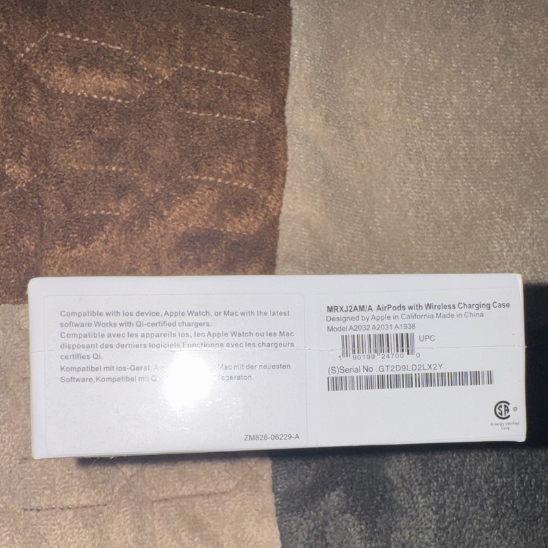 Apple AirPods 2nd Generation BRAND NEW Sealed gallery