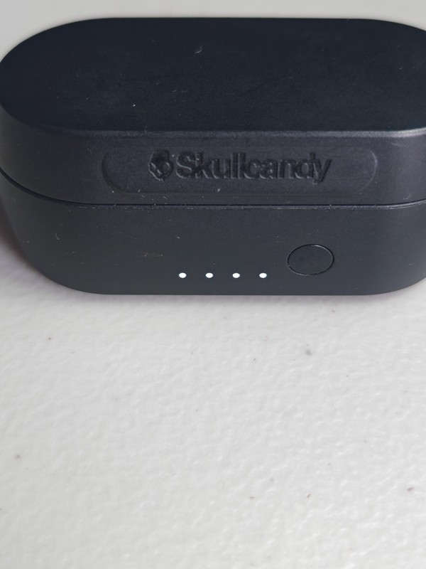 The Skullcandy Sesh Evo True Wireless Bluetooth Earbuds 24 Hours Battery Life gallery
