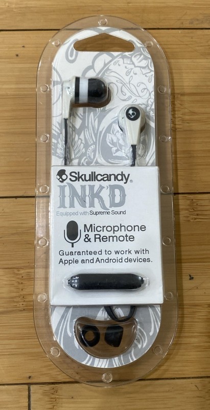 Skullcandy INK’D Wired Earbuds w/ Microphone & Remote S2IKDY-074 White and Black