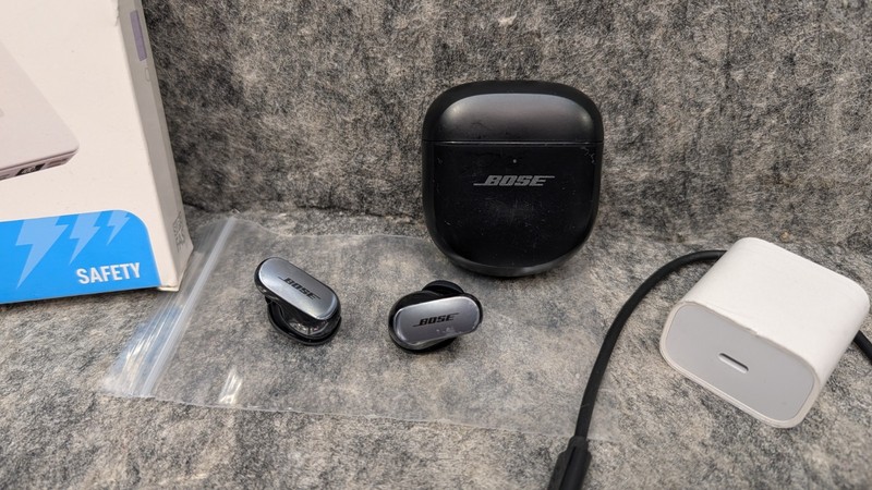 Bose QuietComfort Ultra Wireless Noise Cancelling In-Ear Earbuds Moonstone Black gallery