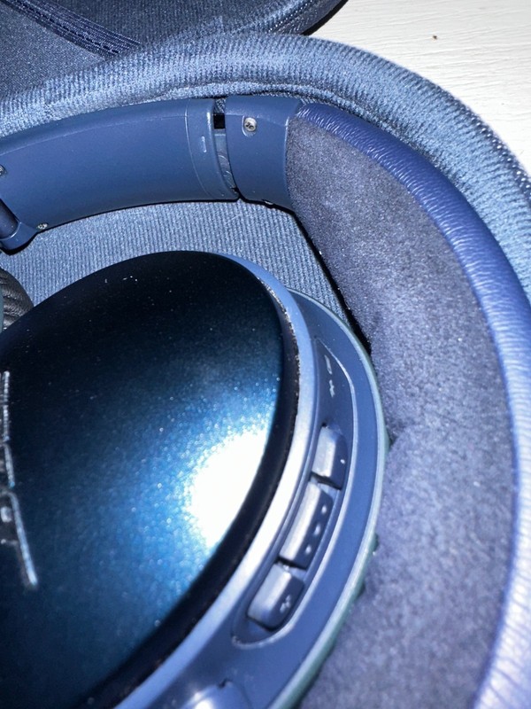 Bose Quiet Comfort 35 wireless Headphone ii gallery