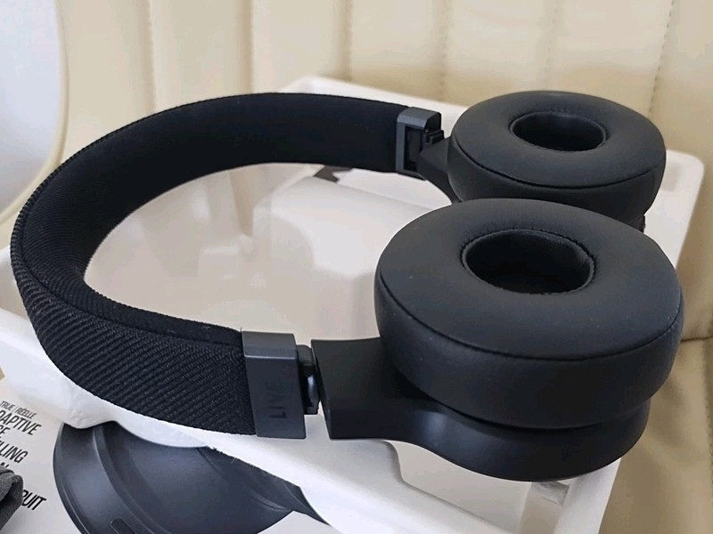 LikeNew Jbl Live675 NC Headphones Adaptive Noise Cancelling gallery