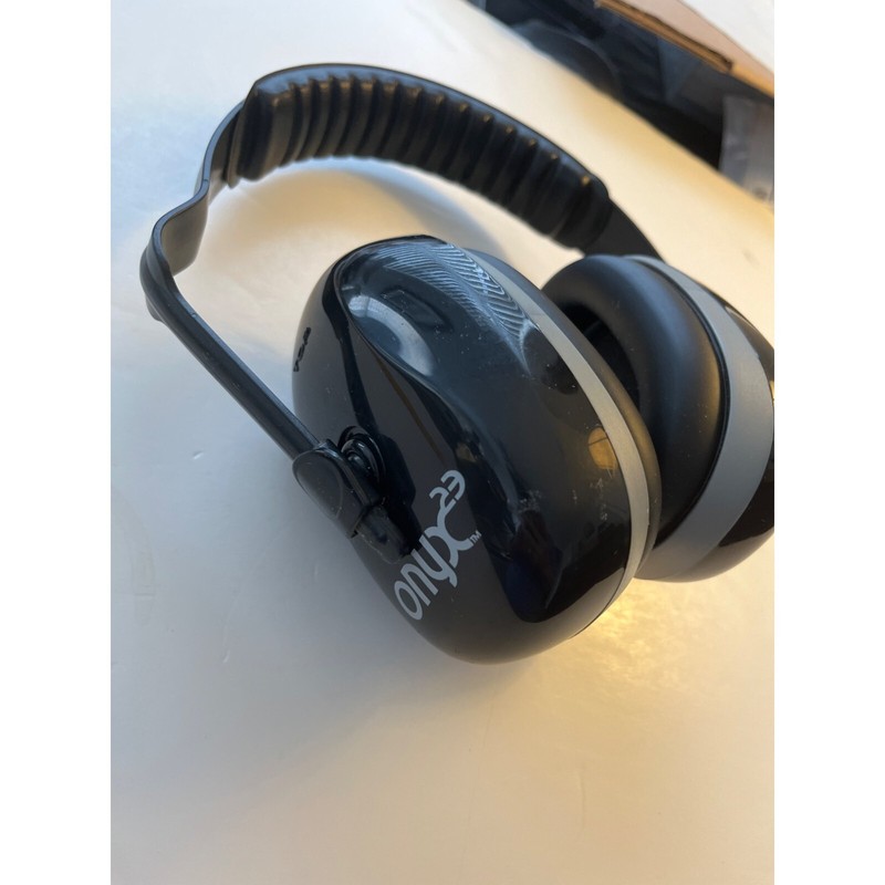 Onyx Noise Canceling Headphones, Noise Reduction Black Adult Adjustable