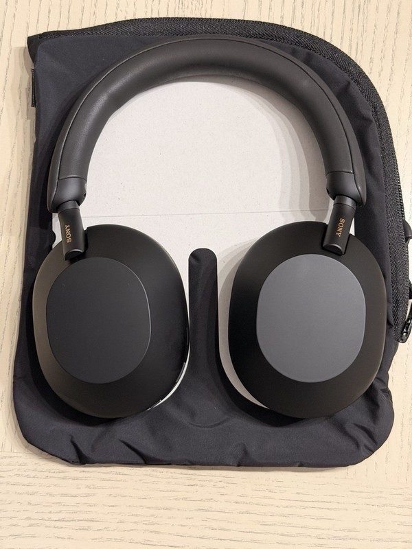 Sony WH-1000XM5 Wireless Noise Canceling Headphones Black Open Box Complete gallery