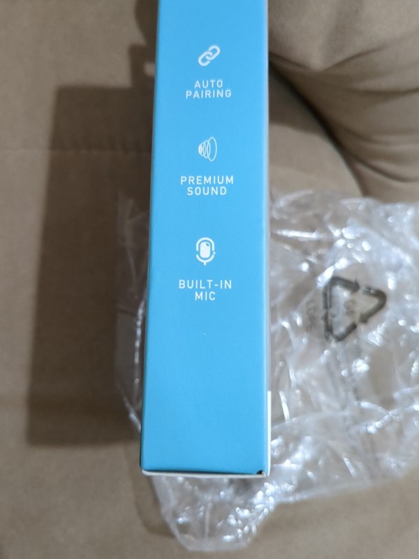 Art + Sound Bluetooth True Wireless Pro EarBuds Silver Color 8 hrs Playtime gallery
