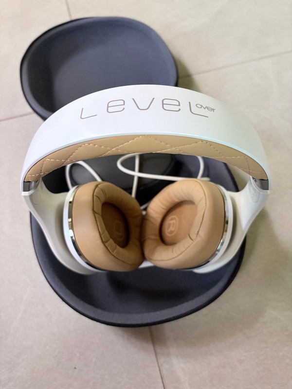 Samsung Level Over White Bluetooth Noise Canceling Wireless Headphones