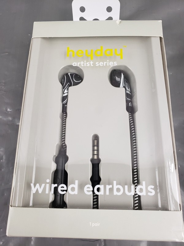 New LOT OF 9 heyday Corded Earbuds 3.5mm Plug Micro with Remote Comfort Fit gallery