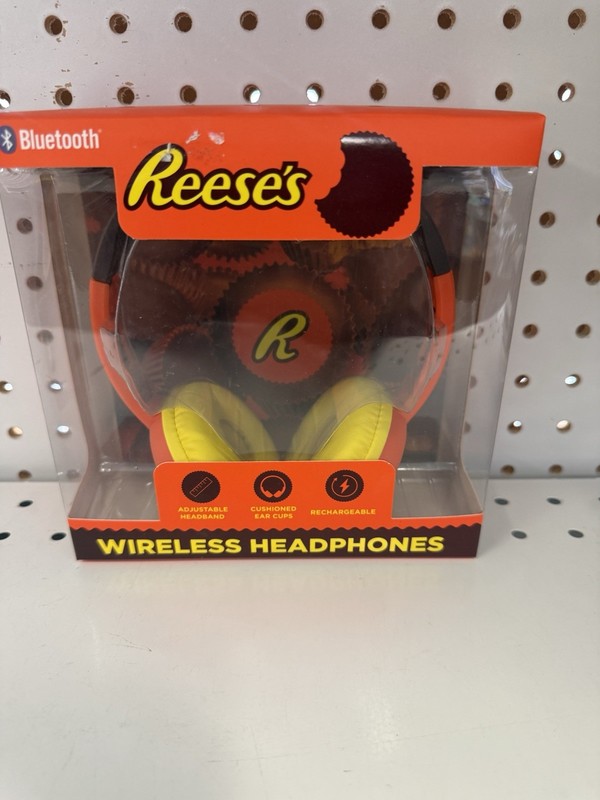 Reese’s Wireless Bluetooth Headphones Set